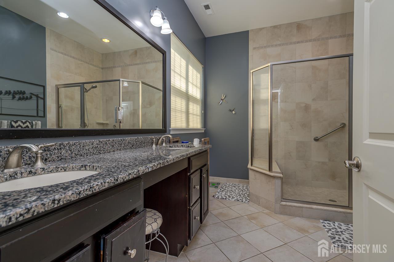 19 Troon Court Monroe NJ 08831