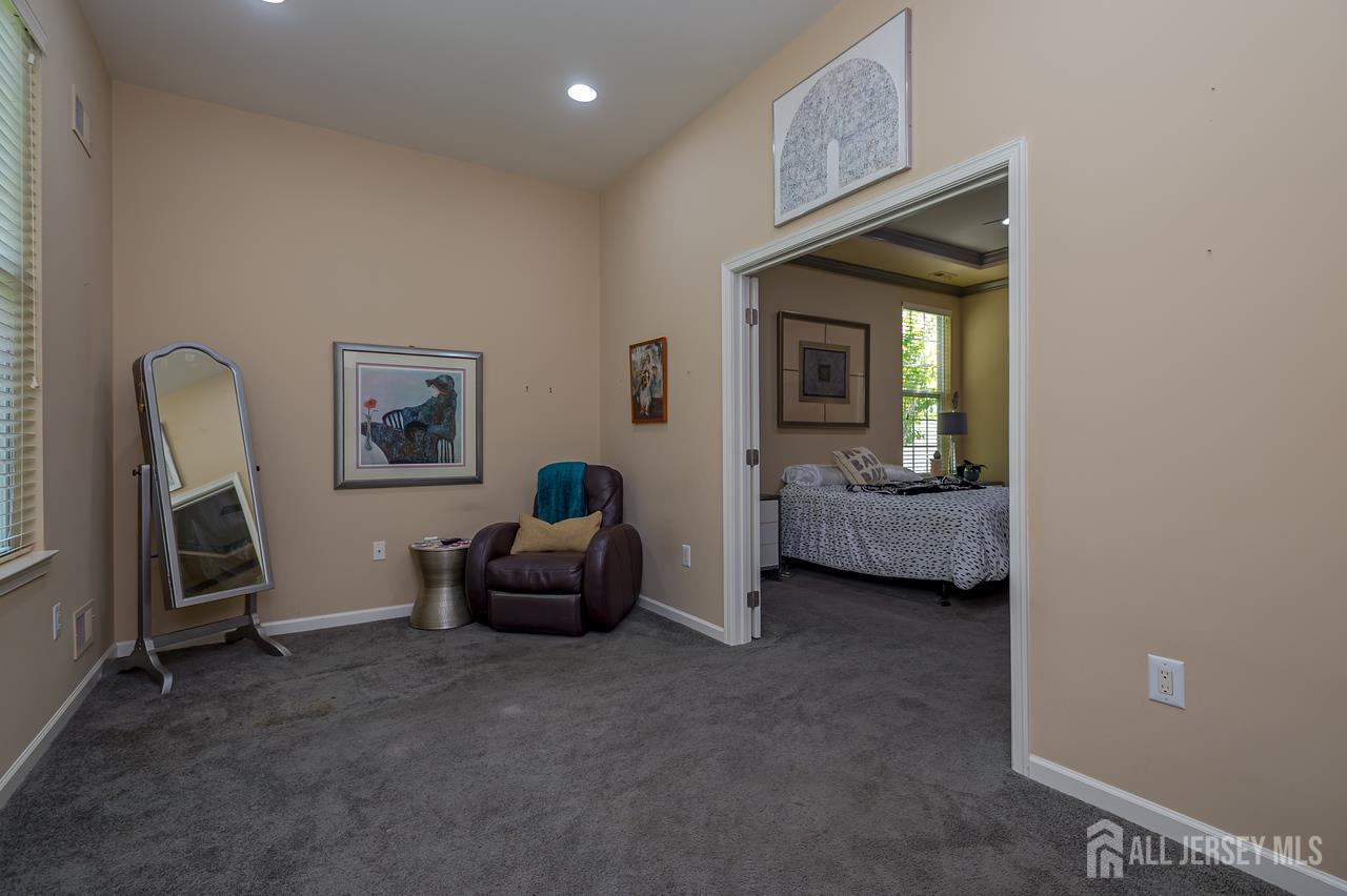 19 Troon Court Monroe NJ 08831