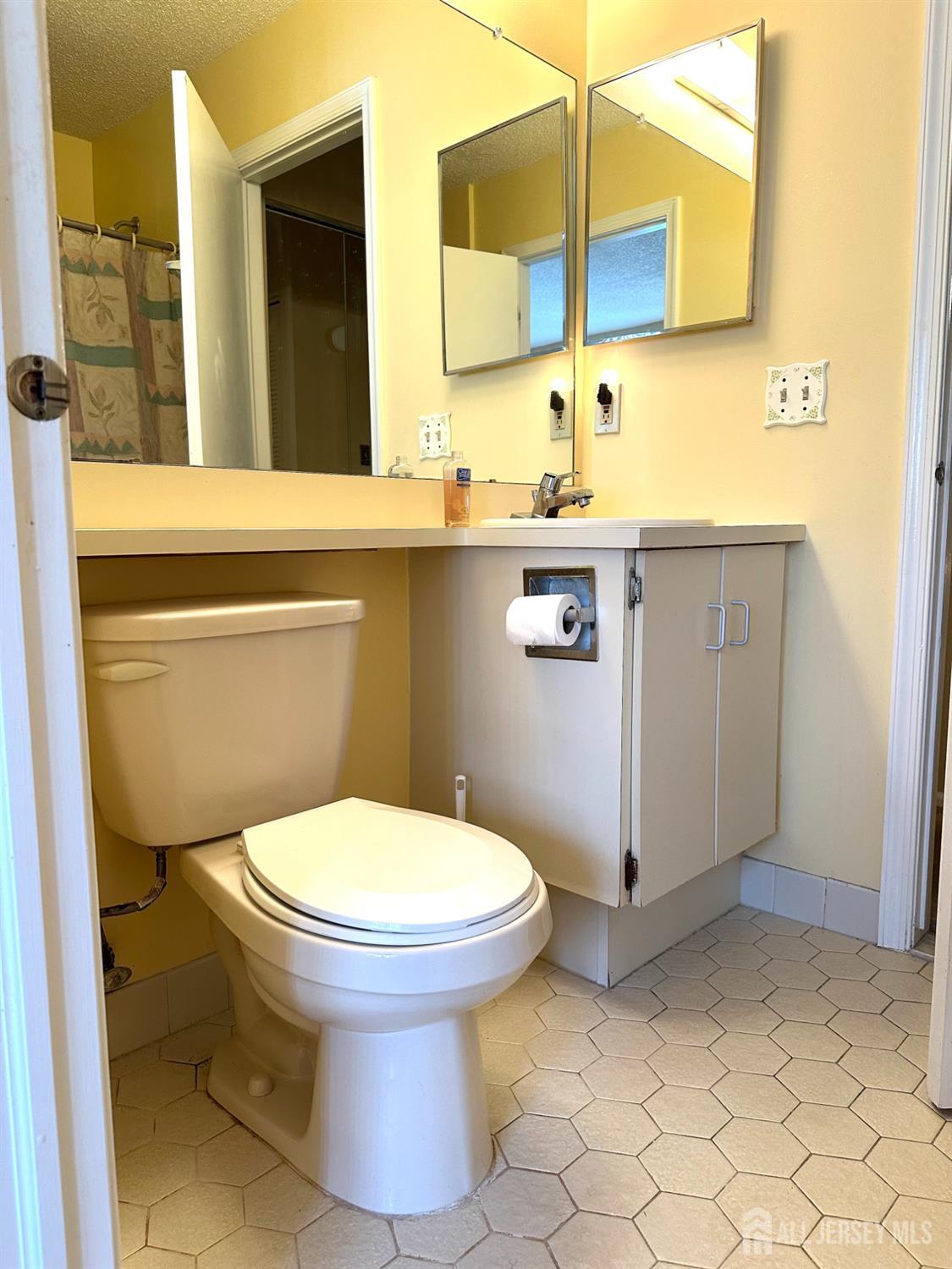 262 Wycoff Way East Brunswick NJ 08816