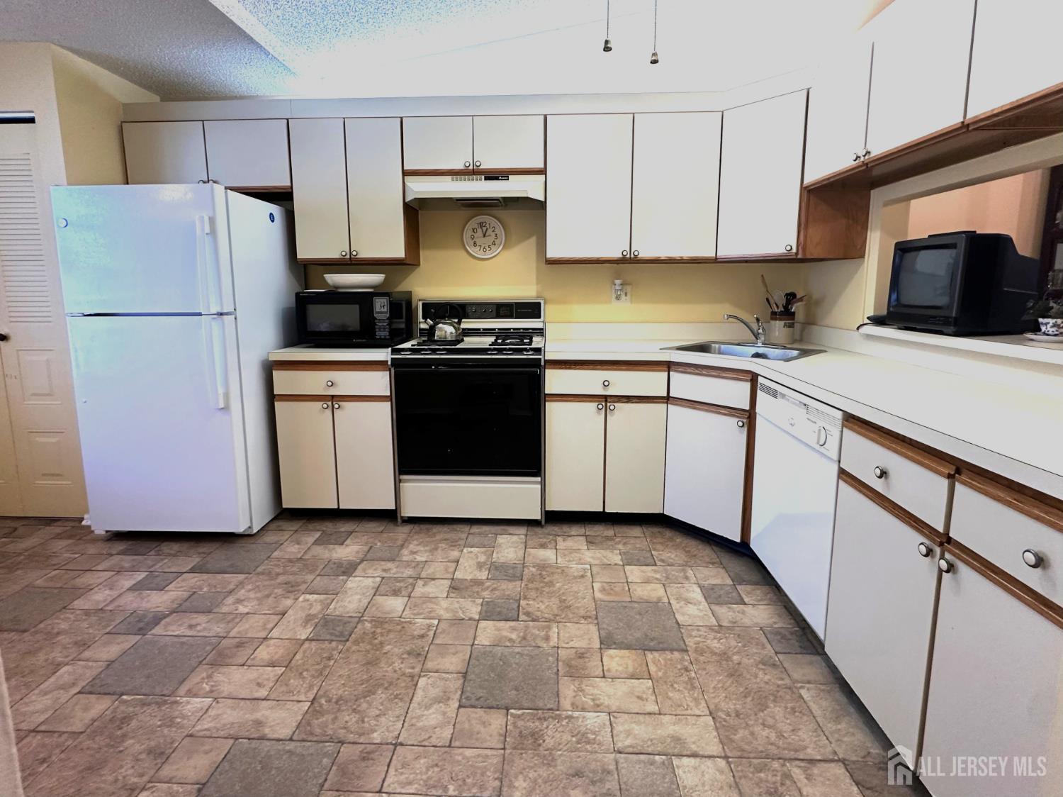 262 Wycoff Way East Brunswick NJ 08816