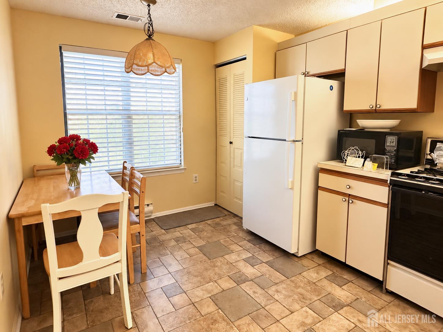 262 Wycoff Way East Brunswick NJ 08816