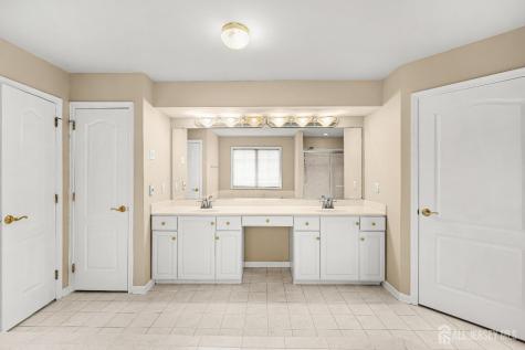 4 Windmill Court Plainsboro NJ 08536