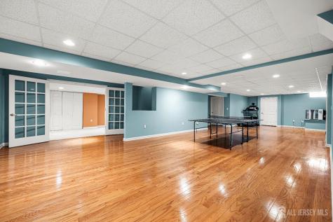 4 Windmill Court Plainsboro NJ 08536