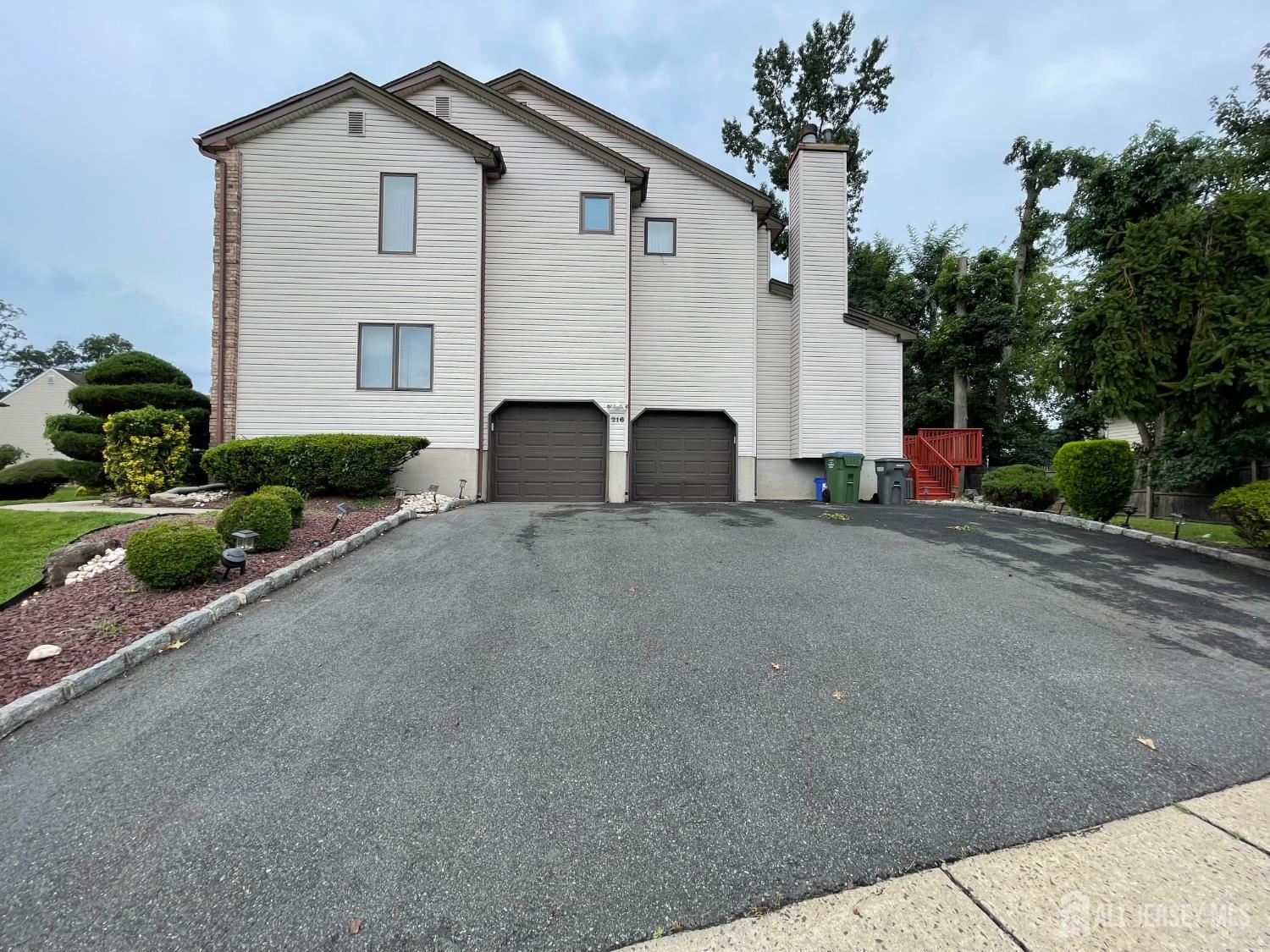 216 Fletcher Street Edison NJ 08820