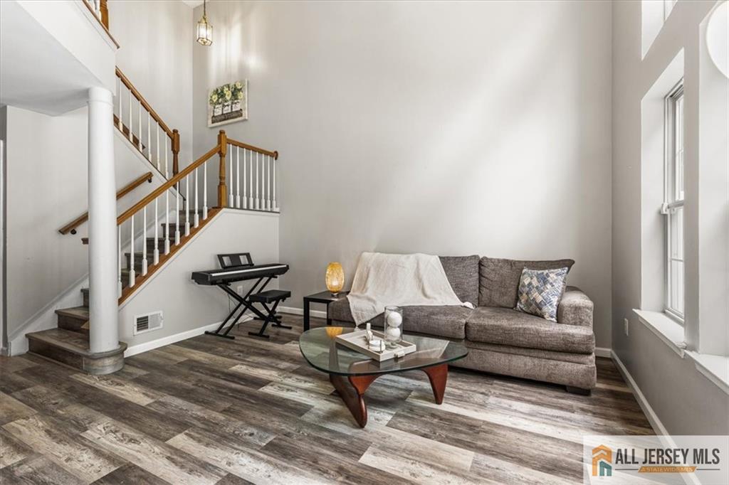 10 Pennsbury Way East Brunswick NJ 08816