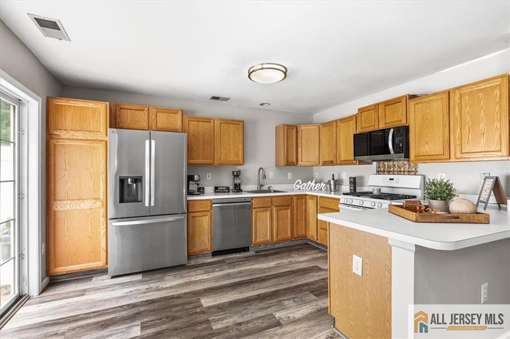 10 Pennsbury Way East Brunswick NJ 08816