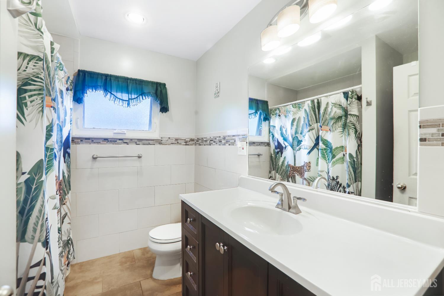 354 Colonia Boulevard Colonia NJ 07067