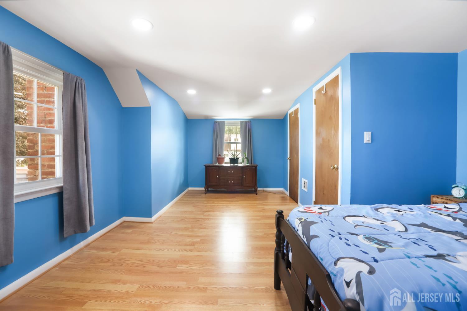 354 Colonia Boulevard Colonia NJ 07067
