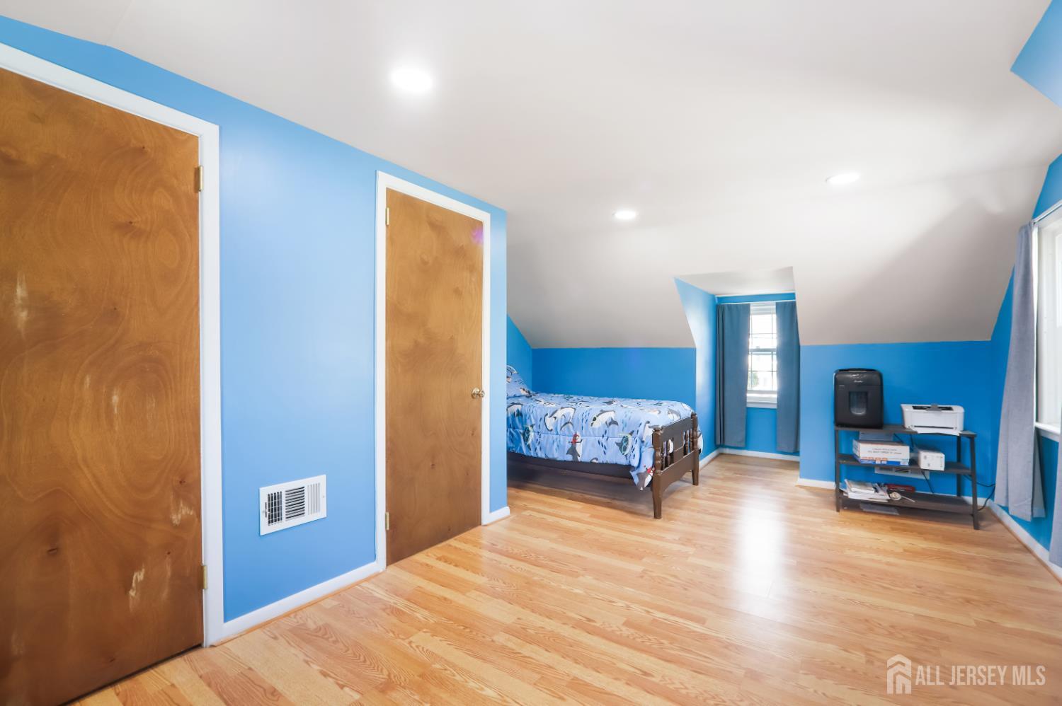 354 Colonia Boulevard Colonia NJ 07067