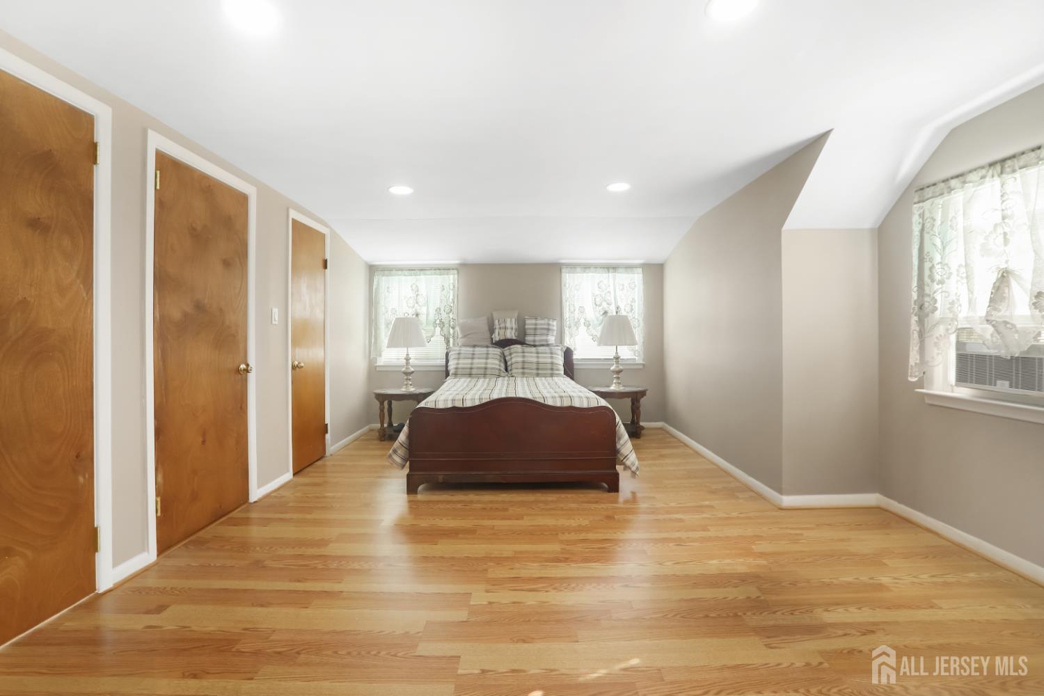 354 Colonia Boulevard Colonia NJ 07067