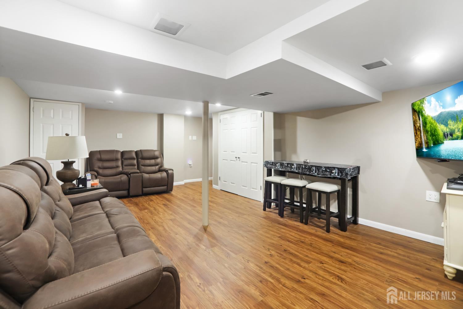 354 Colonia Boulevard Colonia NJ 07067
