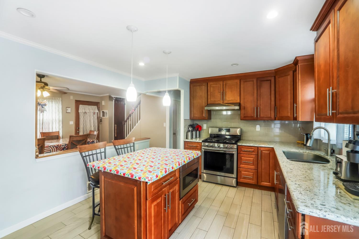 354 Colonia Boulevard Colonia NJ 07067