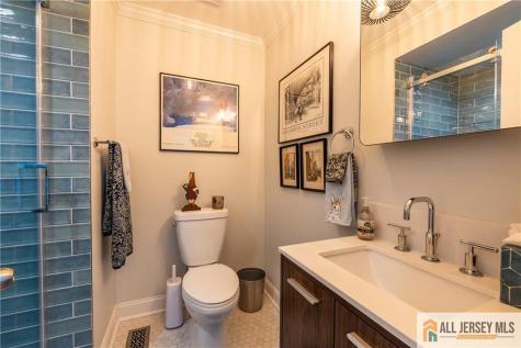 25 Hillcrest Drive Piscataway NJ 08854