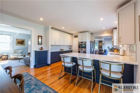 25 Hillcrest Drive Piscataway NJ 08854
