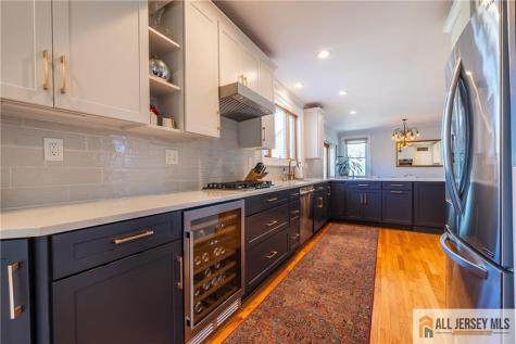 25 Hillcrest Drive Piscataway NJ 08854
