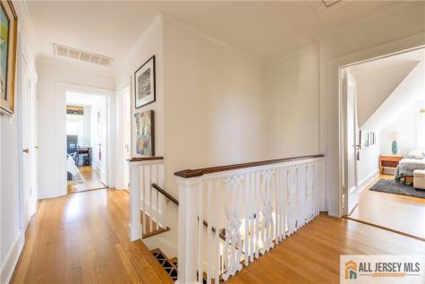 25 Hillcrest Drive Piscataway NJ 08854