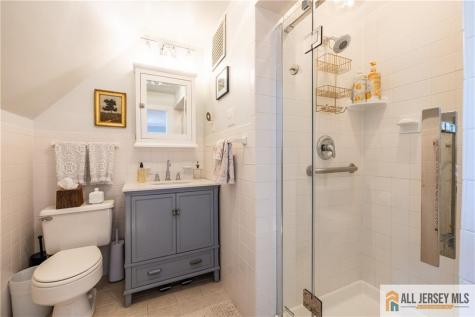 25 Hillcrest Drive Piscataway NJ 08854
