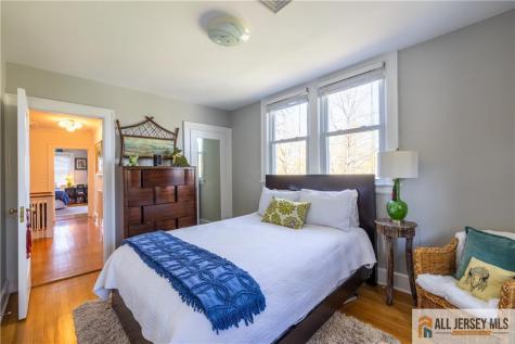 25 Hillcrest Drive Piscataway NJ 08854