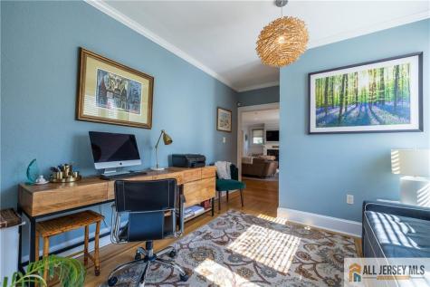 25 Hillcrest Drive Piscataway NJ 08854