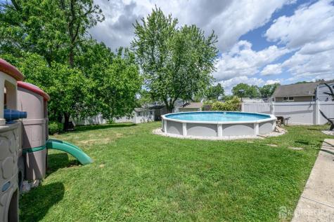 347 Woodruff Avenue Avenel NJ 07001
