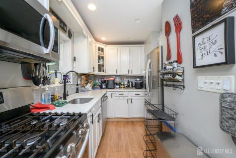 347 Woodruff Avenue Avenel NJ 07001
