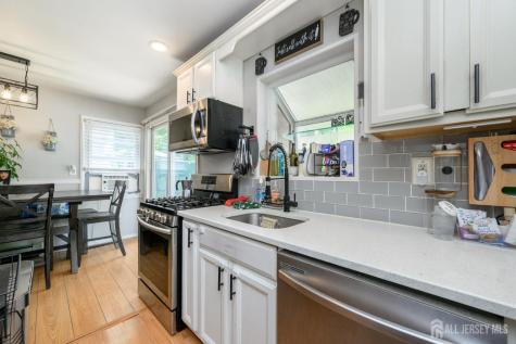 347 Woodruff Avenue Avenel NJ 07001