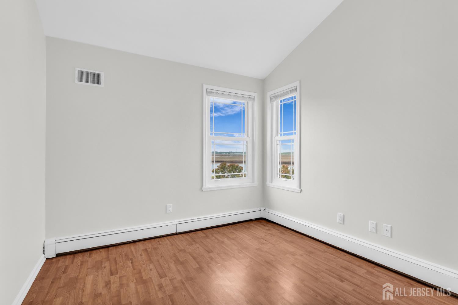 80 Major Drive Sayreville NJ 08872