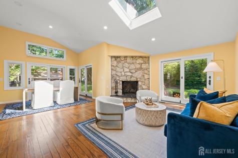 15 Heritage Lane Scotch Plains NJ 07076