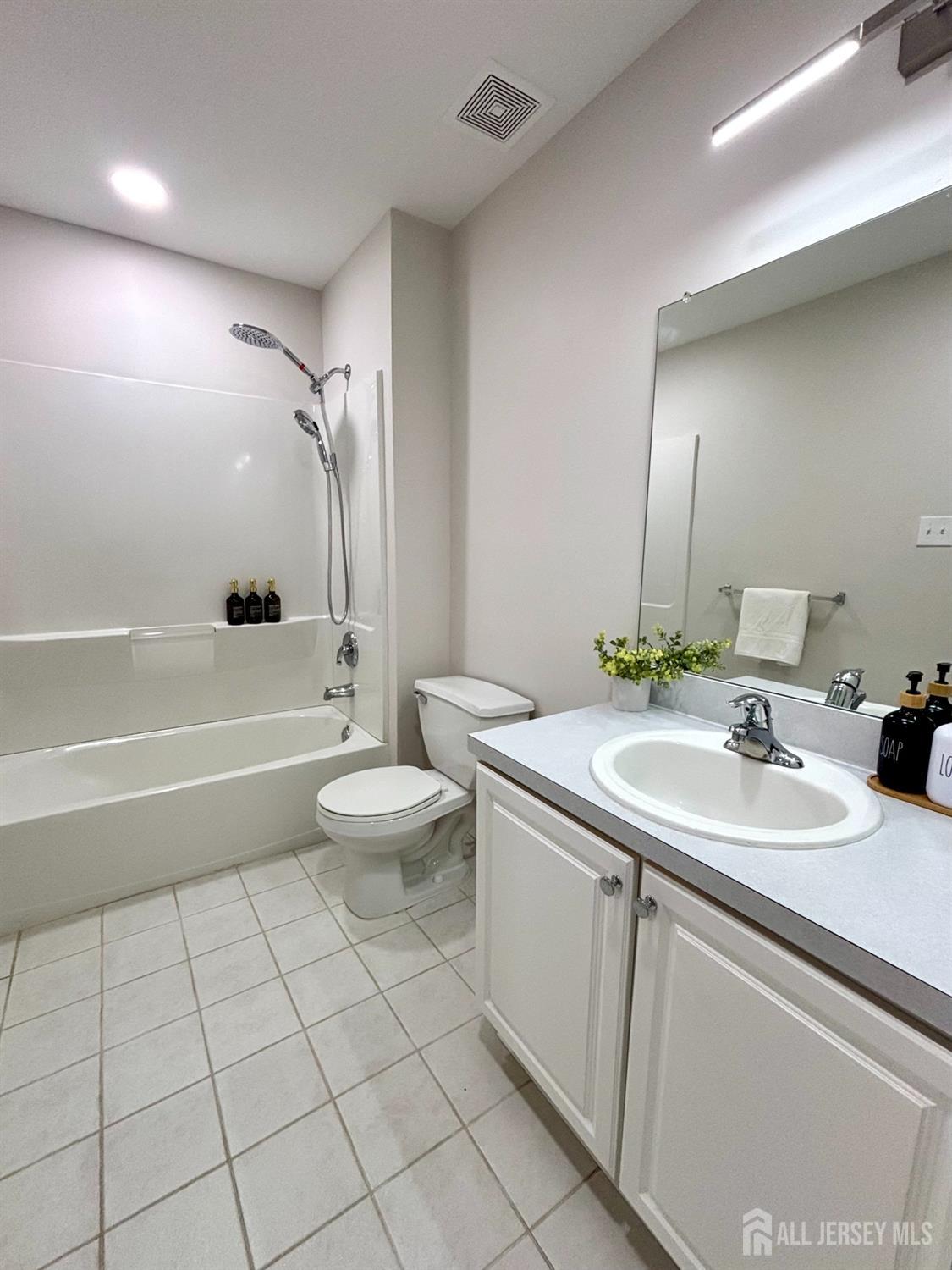 3002 Kapalua Court Freehold NJ 07728