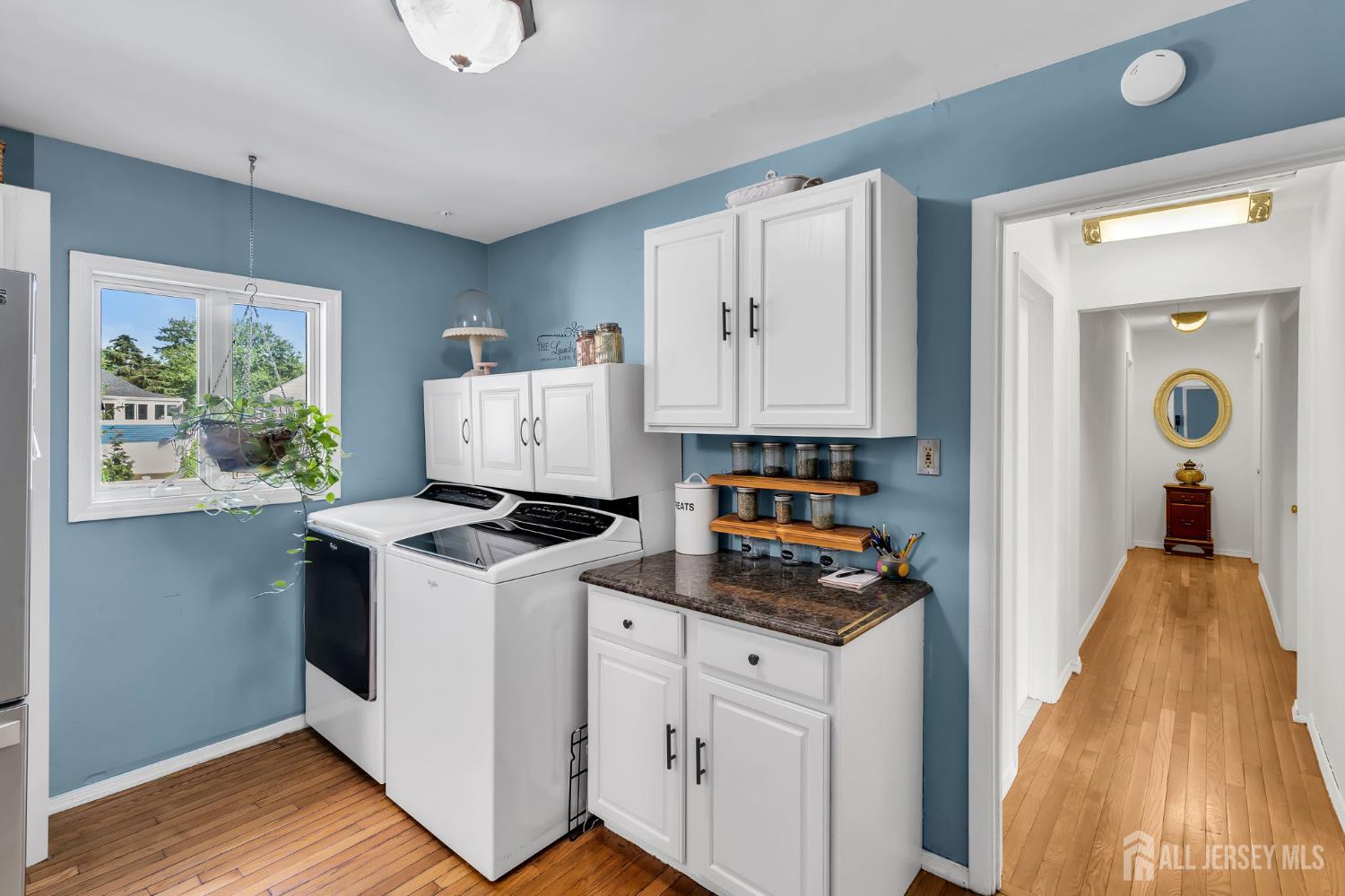35 Richard Terrace Middletown NJ 07748
