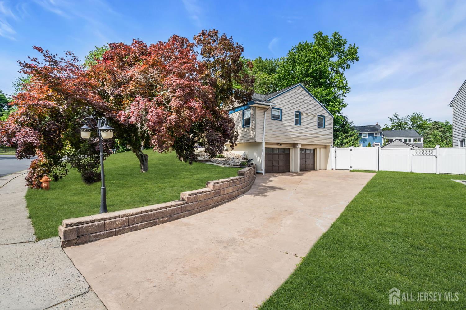 35 Richard Terrace Middletown NJ 07748
