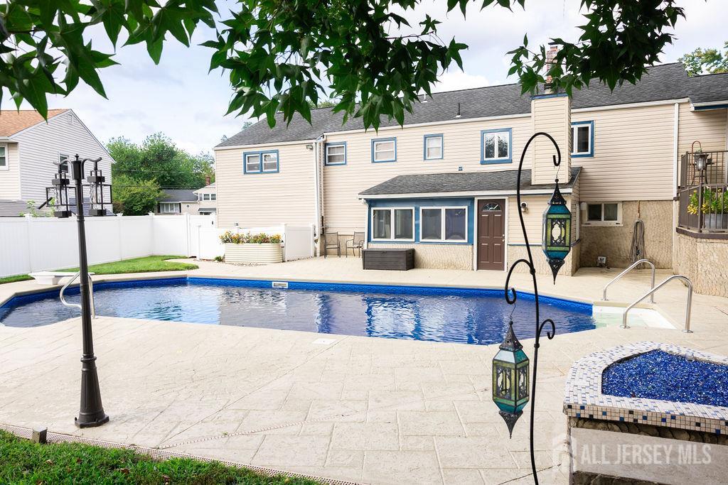 35 Richard Terrace Middletown NJ 07748
