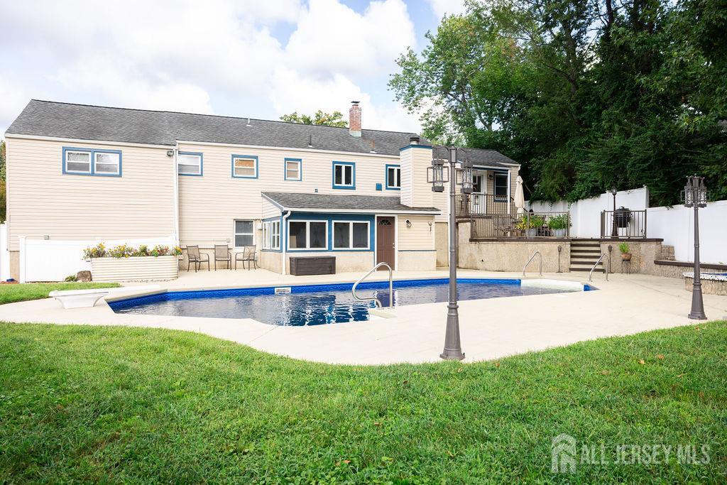 35 Richard Terrace Middletown NJ 07748