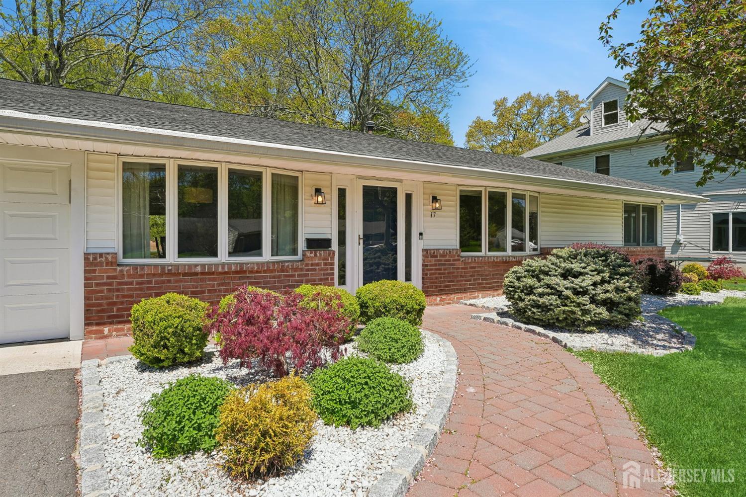 17 Tyndall Road South Brunswick NJ 08824