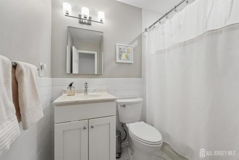 17 Tyndall Road South Brunswick NJ 08824