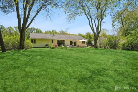 17 Tyndall Road South Brunswick NJ 08824
