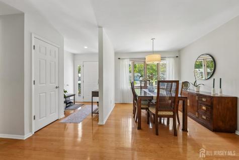 17 Tyndall Road South Brunswick NJ 08824