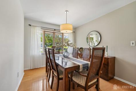 17 Tyndall Road South Brunswick NJ 08824