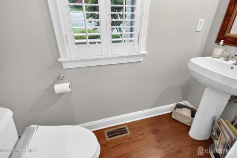 11 Palmer Circle Millstone NJ 08535