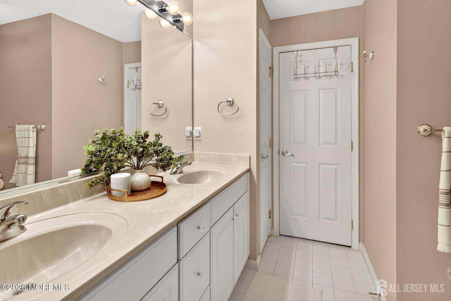 11 Palmer Circle Millstone NJ 08535