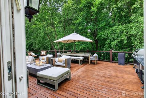 11 Palmer Circle Millstone NJ 08535