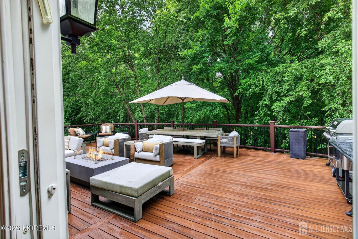 11 Palmer Circle Millstone NJ 08535