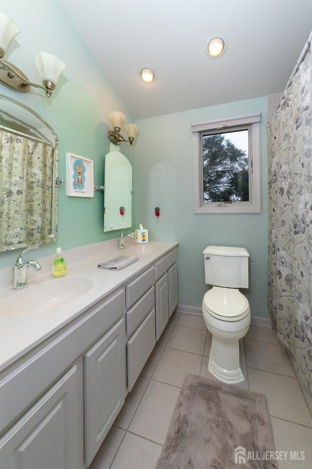 75 Boulevard West Old Bridge NJ 07735