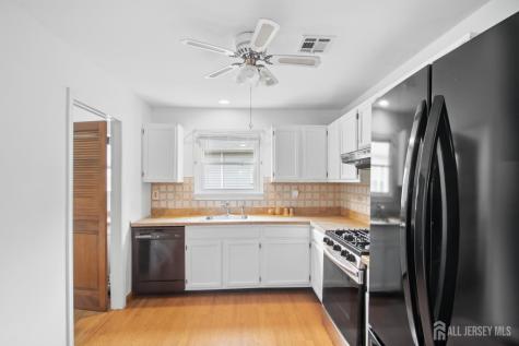 11 Woodstock Drive Berkeley NJ 08757