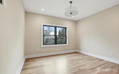 62 Laura Avenue Edison NJ 08820