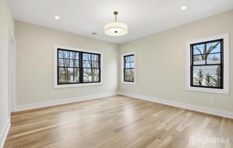 62 Laura Avenue Edison NJ 08820