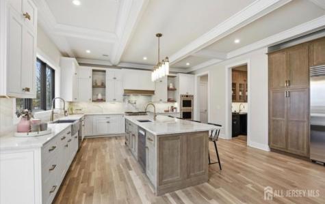 62 Laura Avenue Edison NJ 08820
