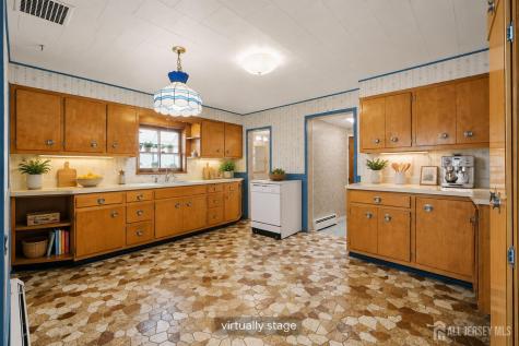 44 John Street Helmetta NJ 08828