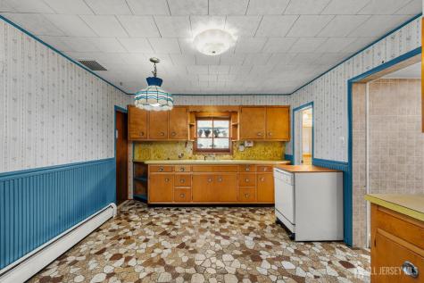 44 John Street Helmetta NJ 08828