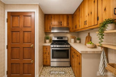 44 John Street Helmetta NJ 08828
